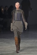 desfiles-rickowens-parisinverno2011rtw-122