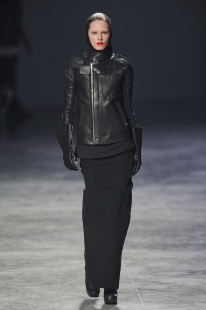 desfiles-rickowens-parisinverno2011rtw-128