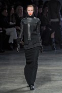 desfiles-rickowens-parisinverno2011rtw-129
