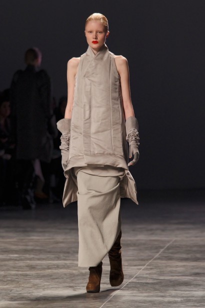 desfiles-rickowens-parisinverno2011rtw-135