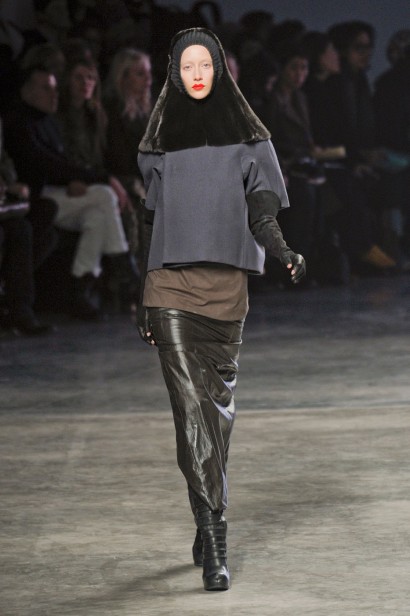 desfiles-rickowens-parisinverno2011rtw-137