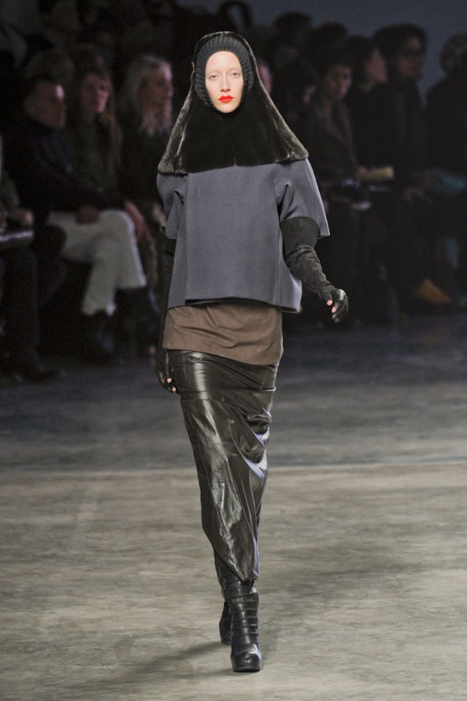desfiles-rickowens-parisinverno2011rtw-137