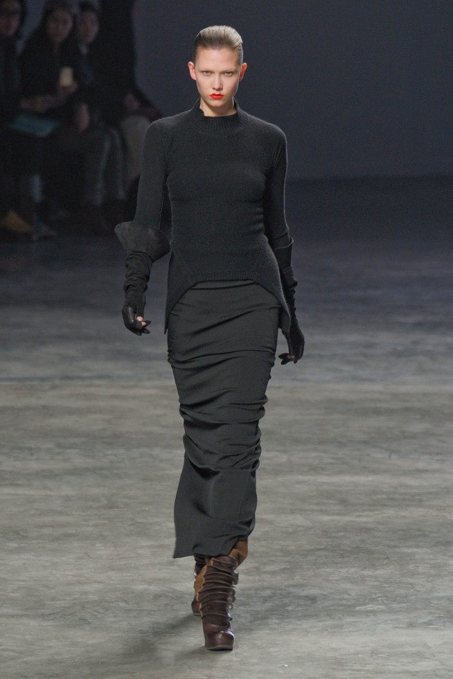 desfiles-rickowens-parisinverno2011rtw-140