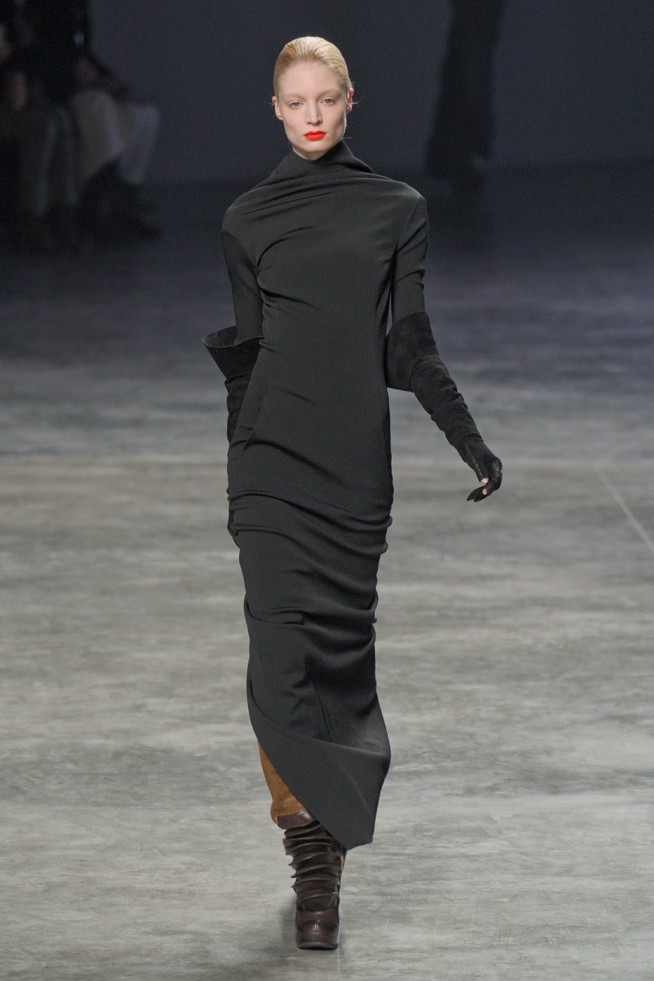 desfiles-rickowens-parisinverno2011rtw-141