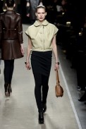 desfiles-loewe-parisinverno2011rtw-102