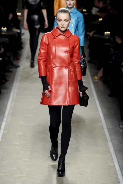 desfiles-loewe-parisinverno2011rtw-114