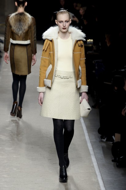 desfiles-loewe-parisinverno2011rtw-120