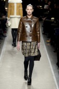 desfiles-loewe-parisinverno2011rtw-121