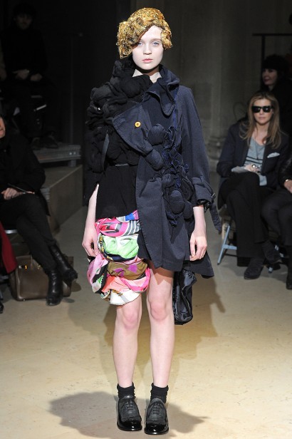 desfiles-commedesgarcon-parisinverno2011rtw-06