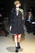 desfiles-commedesgarcon-parisinverno2011rtw-08