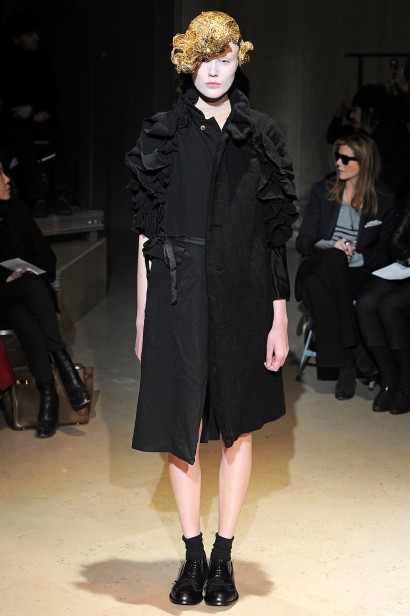 desfiles-commedesgarcon-parisinverno2011rtw-09