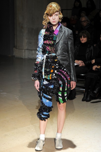 desfiles-commedesgarcon-parisinverno2011rtw-21