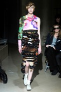 desfiles-commedesgarcon-parisinverno2011rtw-24