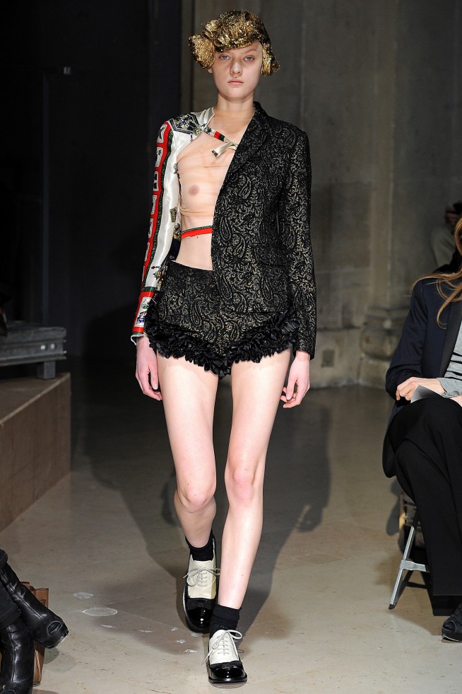 desfiles-commedesgarcon-parisinverno2011rtw-26