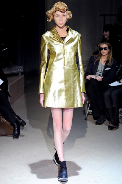 desfiles-commedesgarcon-parisinverno2011rtw-33