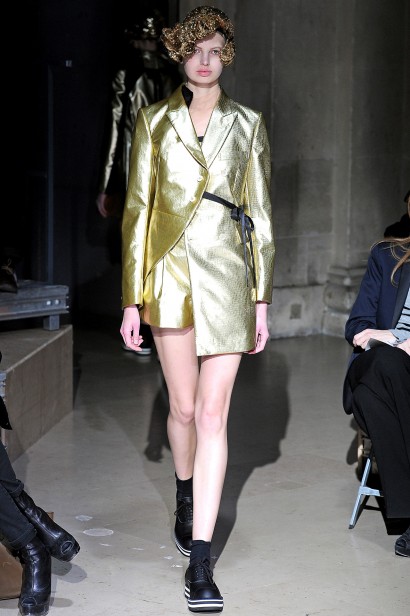 desfiles-commedesgarcon-parisinverno2011rtw-34