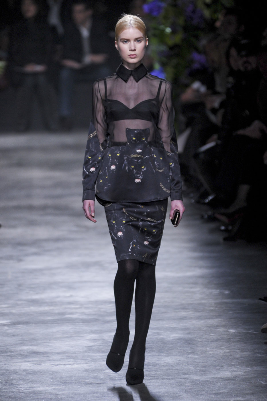 desfiles-givenchy-parisinverno2011rtw-136