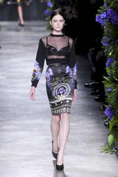 desfiles-givenchy-parisinverno2011rtw-174