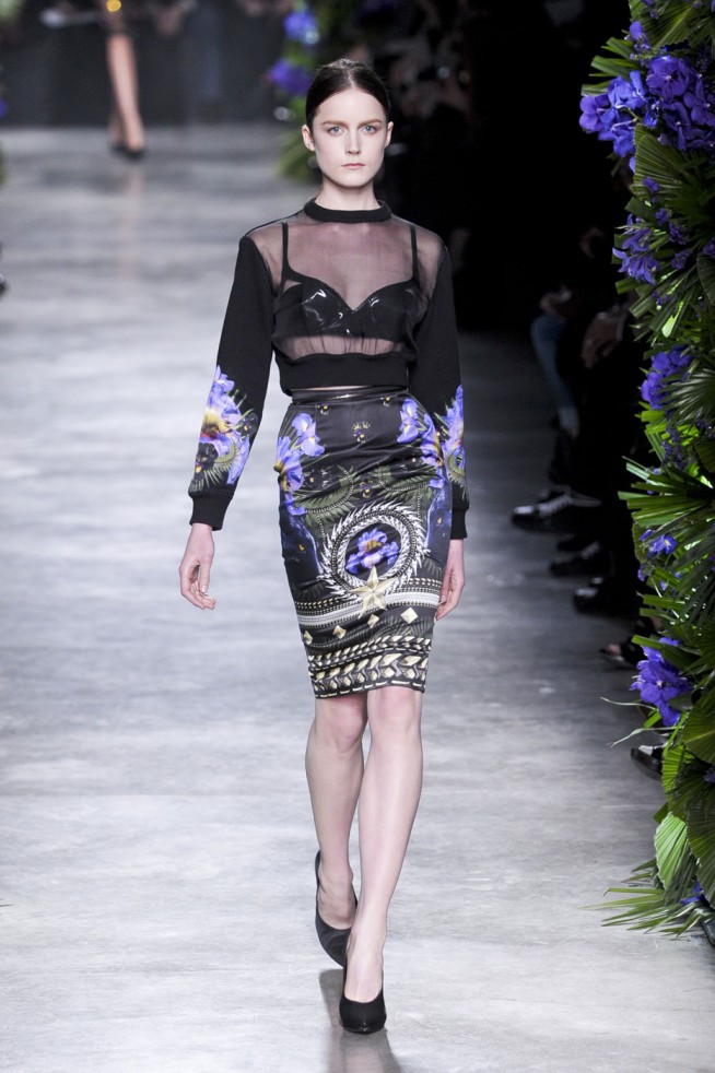 desfiles-givenchy-parisinverno2011rtw-174