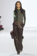 desfiles-chloe-parisinverno2011rtw-137