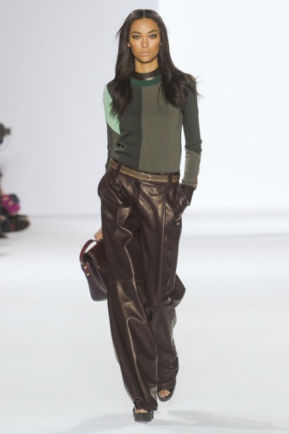 desfiles-chloe-parisinverno2011rtw-137
