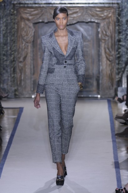 desfiles-ysl-parisinverno2011rtw-137