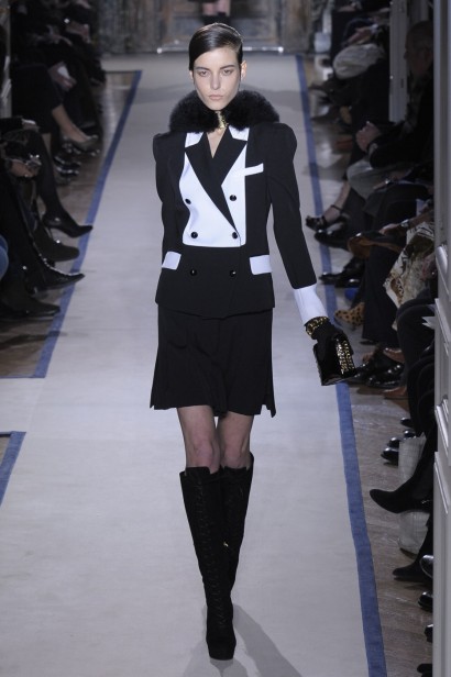 desfiles-ysl-parisinverno2011rtw-143