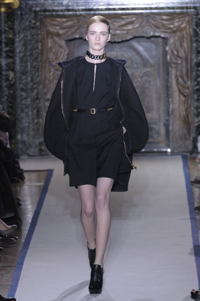 desfiles-ysl-parisinverno2011rtw-146