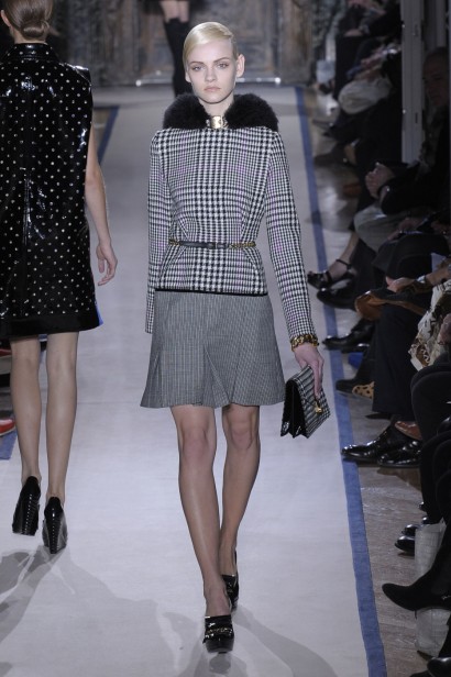 desfiles-ysl-parisinverno2011rtw-154