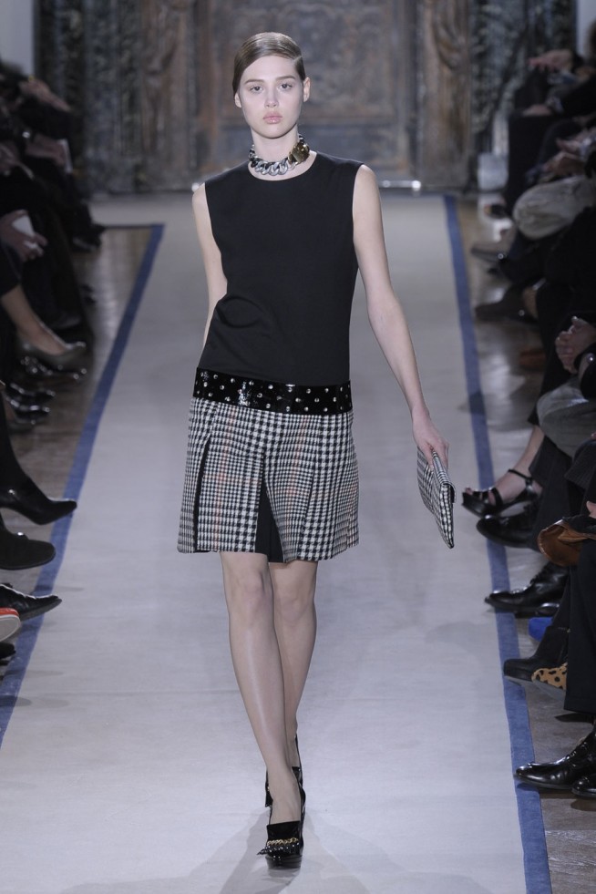 desfiles-ysl-parisinverno2011rtw-156