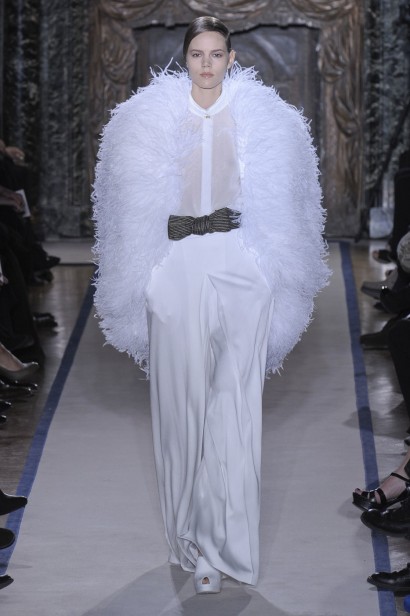 desfiles-ysl-parisinverno2011rtw-169