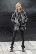 desfiles-chanel-parisinverno2011rtw-143