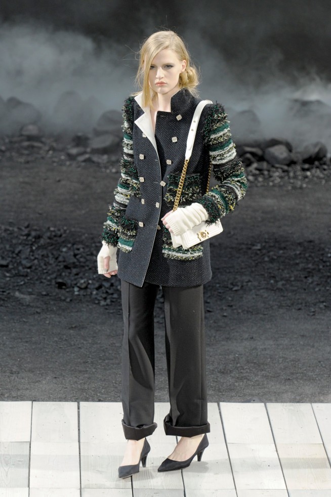 desfiles-chanel-parisinverno2011rtw-157