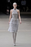 desfiles-mcqueen-parisinverno2011rtw-139