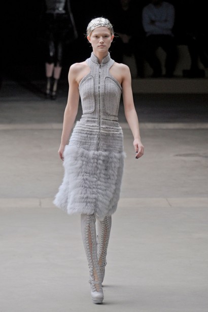 desfiles-mcqueen-parisinverno2011rtw-139
