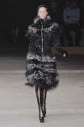 desfiles-mcqueen-parisinverno2011rtw-145