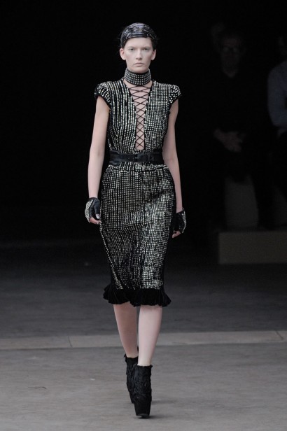 desfiles-mcqueen-parisinverno2011rtw-151