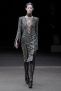 desfiles-mcqueen-parisinverno2011rtw-152