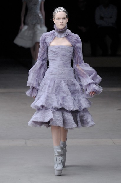 desfiles-mcqueen-parisinverno2011rtw-158