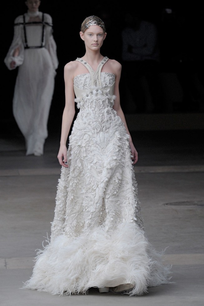 desfiles-mcqueen-parisinverno2011rtw-161