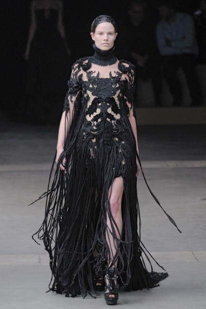 desfiles-mcqueen-parisinverno2011rtw-164