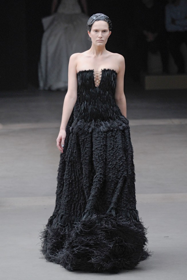 desfiles-mcqueen-parisinverno2011rtw-165