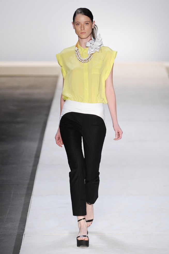desfile-andreamarques-fashionrioverao2012-100