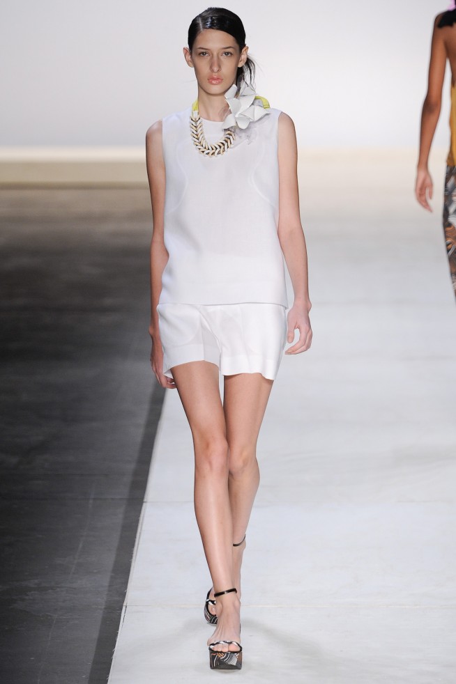 desfile-andreamarques-fashionrioverao2012-106