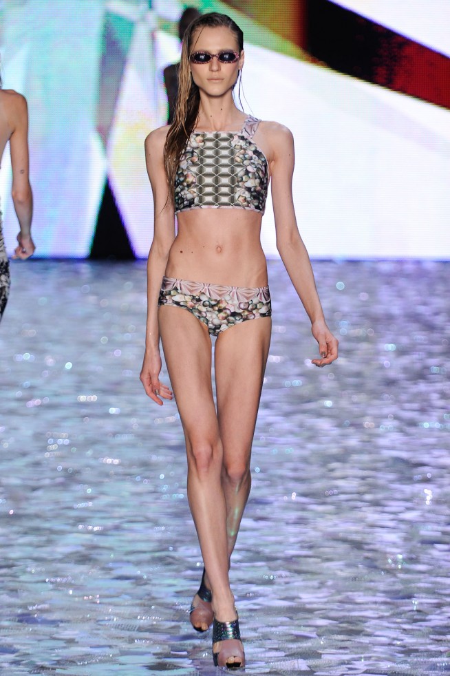 desfile-triya-fashionrioverao2012-110