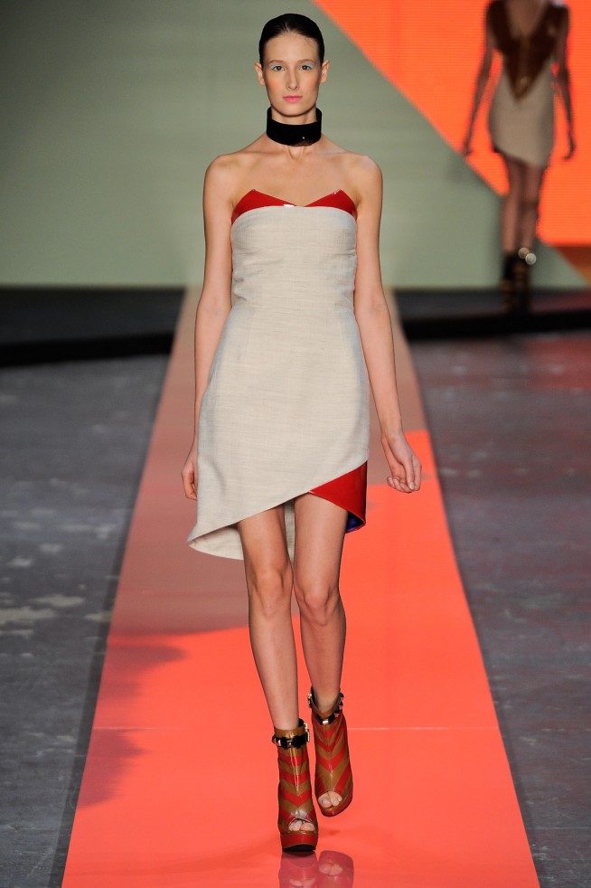 desfile-giuliaborges-fashionrioverao2012-106