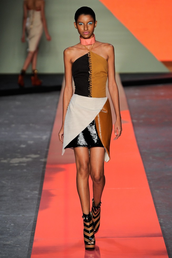 desfile-giuliaborges-fashionrioverao2012-107