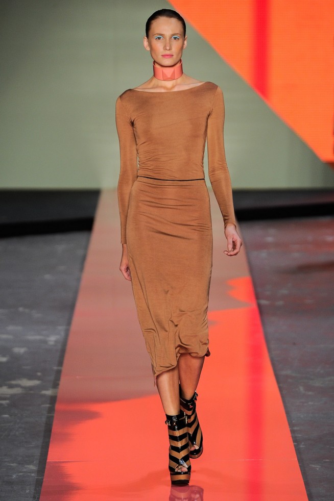 desfile-giuliaborges-fashionrioverao2012-108