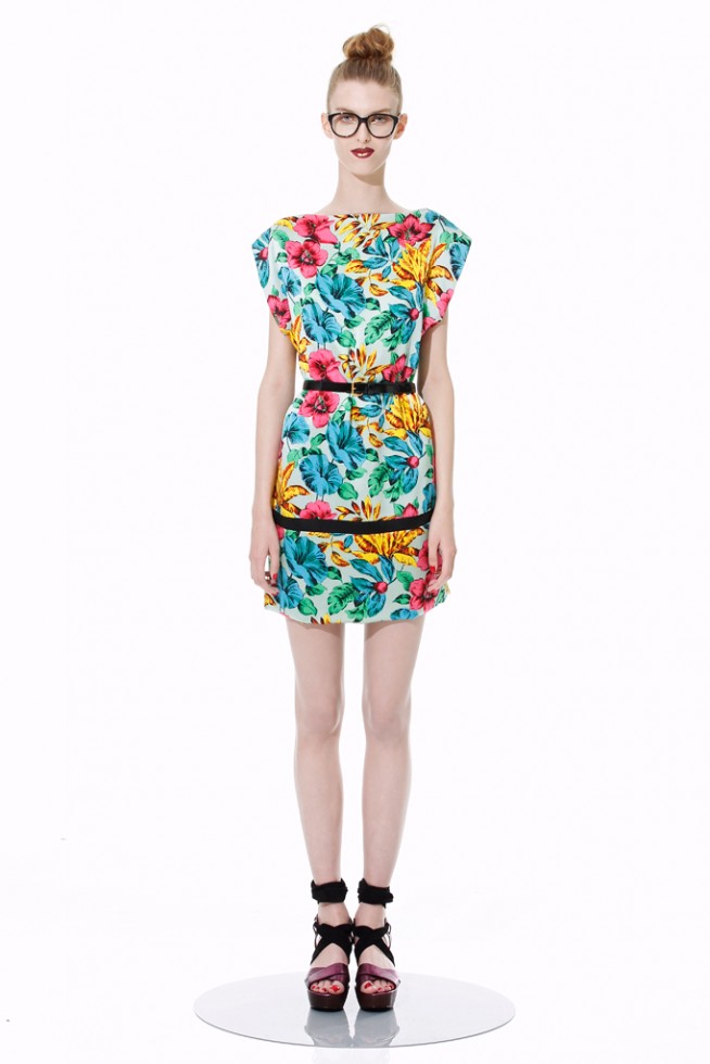 desfile-marcbymarc-resort2012-04