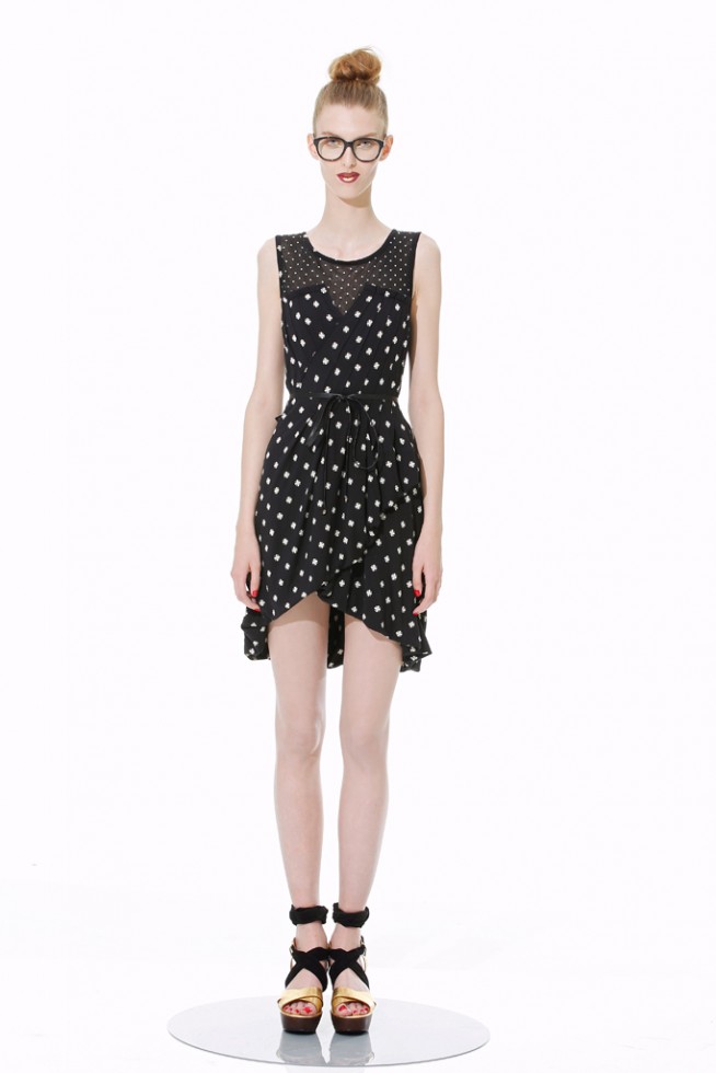 desfile-marcbymarc-resort2012-21